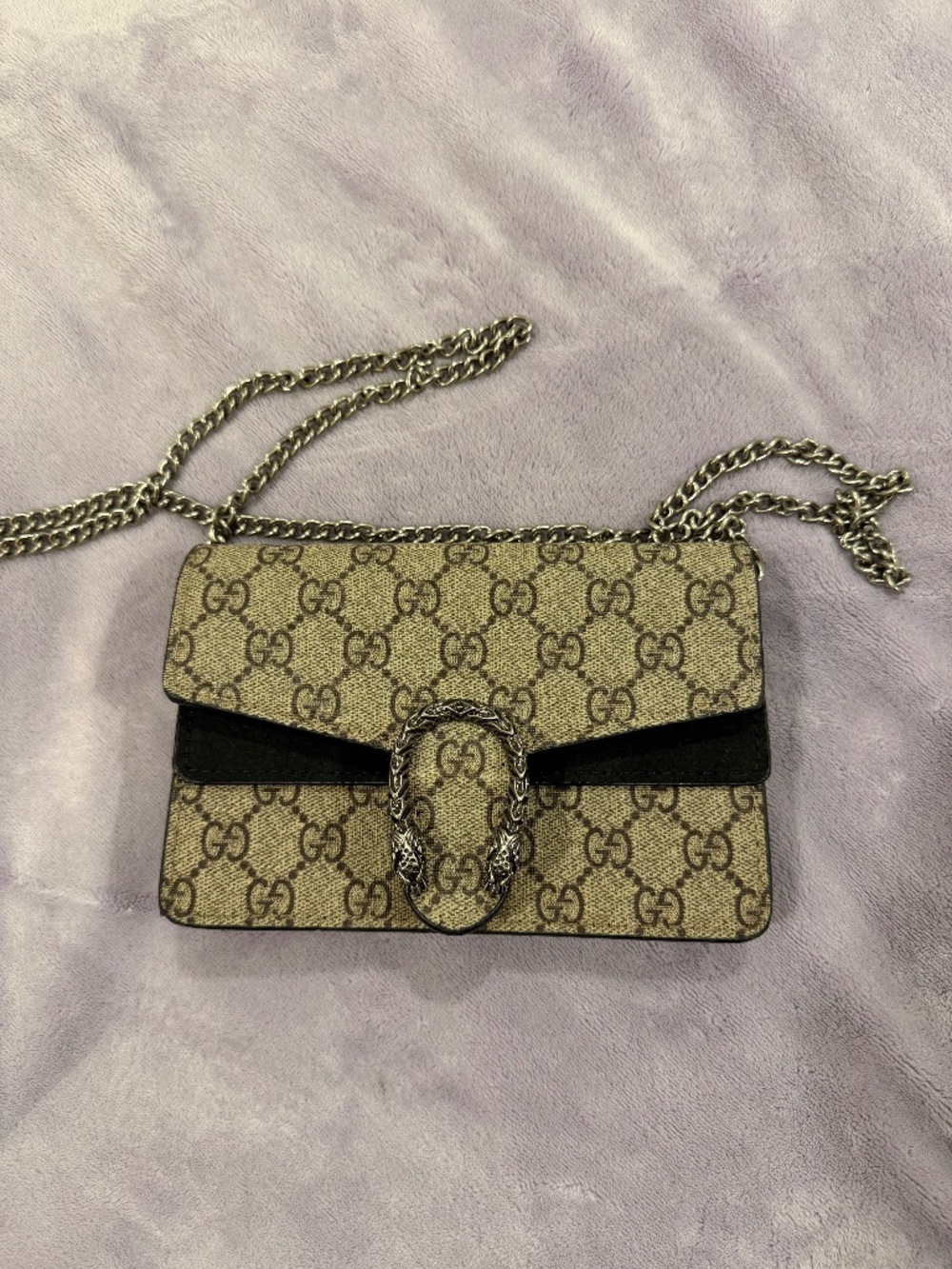 Gucci shoulder bag with dust bag